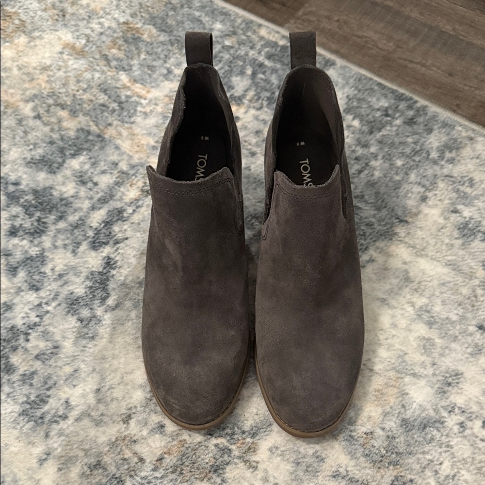 TOMS Women's Dark Gray Kallie Wedge Booties